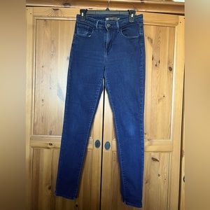 Levi’s Hi Rise Skinny Jeans